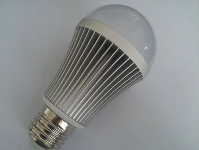 供应LED大功率8*1W球泡灯过IP65车铝高品质外壳套件PC铝件出口首选_灯具照明
